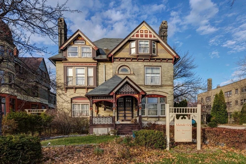 Manderley Bed & Breakfast Inn Milwaukee Exterior photo